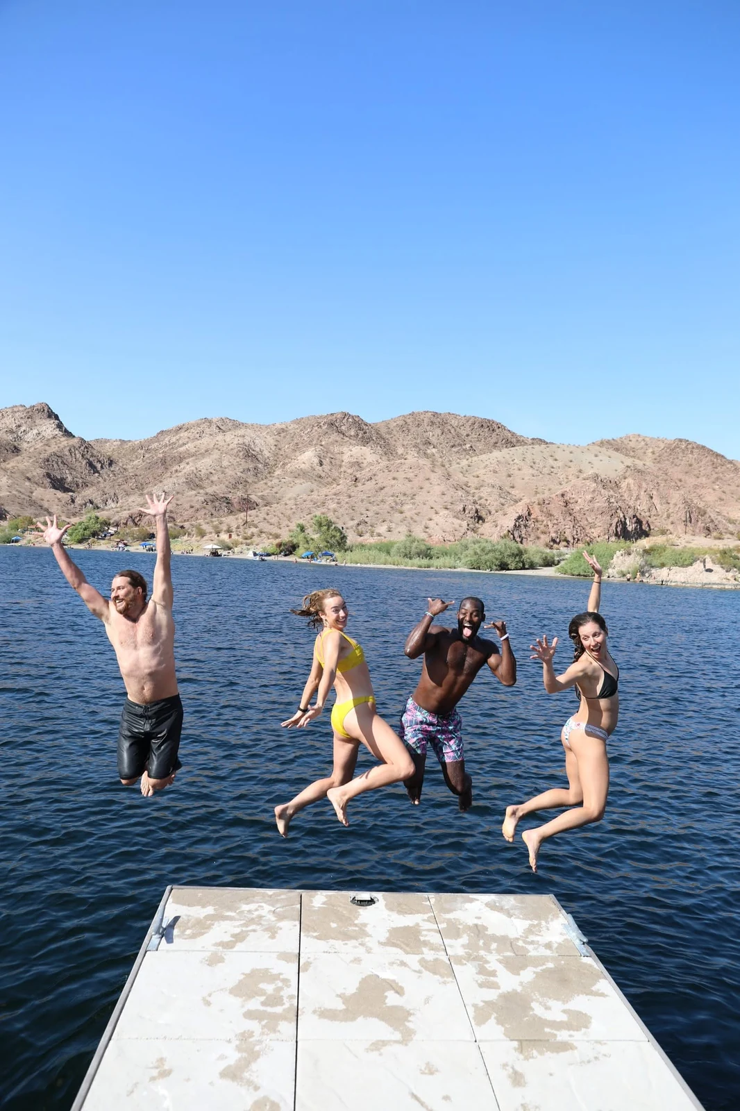 Willow Beach water temperature